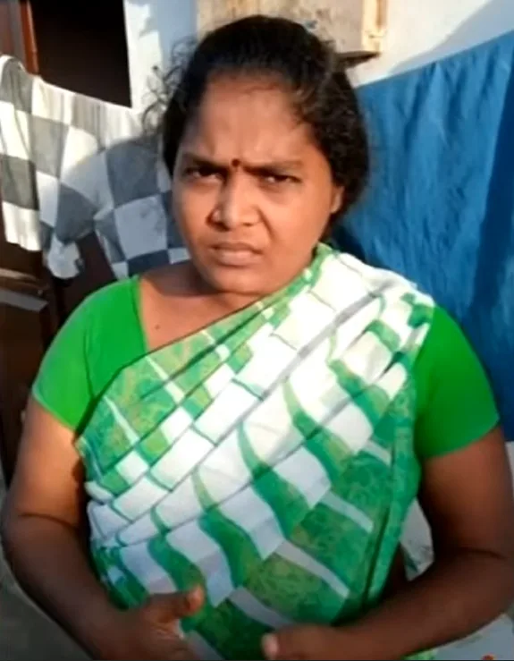 திடீரென ஆடையை கழட்டிய 22 வயது இளைஞன்.. முதலில் எதிர்த்த 32 வயது விதவை பெண்.. ஆனால், இறுதியில் அரங்கேறிய கூத்து..