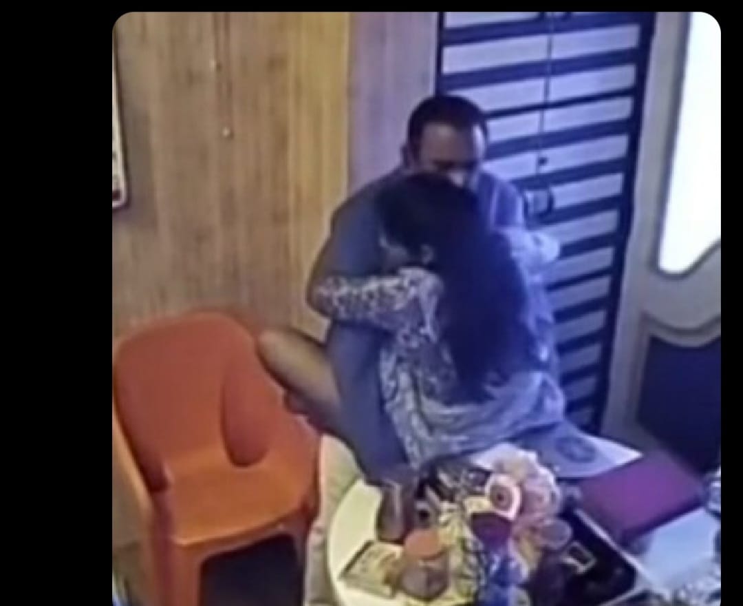 அடுத்த நித்யானந்தா...? சாமியார் போர்வையில் குடும்ப பெண்களை சீரழித்த கொடூரம் – 58 ஆபாச வீடியோக்கள் கைப்பற்றிய போலீஸ்